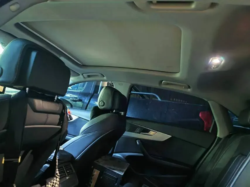 2020 Audi A4L 2.0T 190HP L4 7DCT,autocango,china used car exporter,china ev exporter,chinese used car exporter,chinese used ev exporter