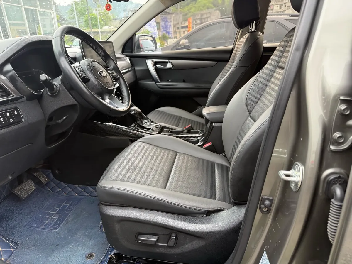 2018 Kia Sportage R 2.0L 160HP L4 6AT,autocango,china used car exporter,china ev exporter,chinese used car exporter,chinese used ev exporter