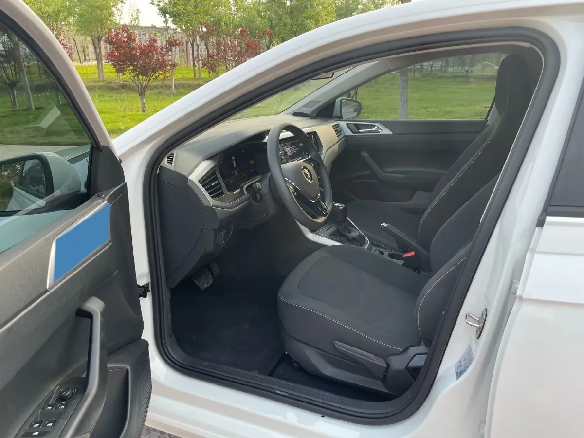 2023 Volkswagen Polo 1.5L 113HP L4 6AT,autocango,china used car exporter,china ev exporter,chinese used car exporter,chinese used ev exporter