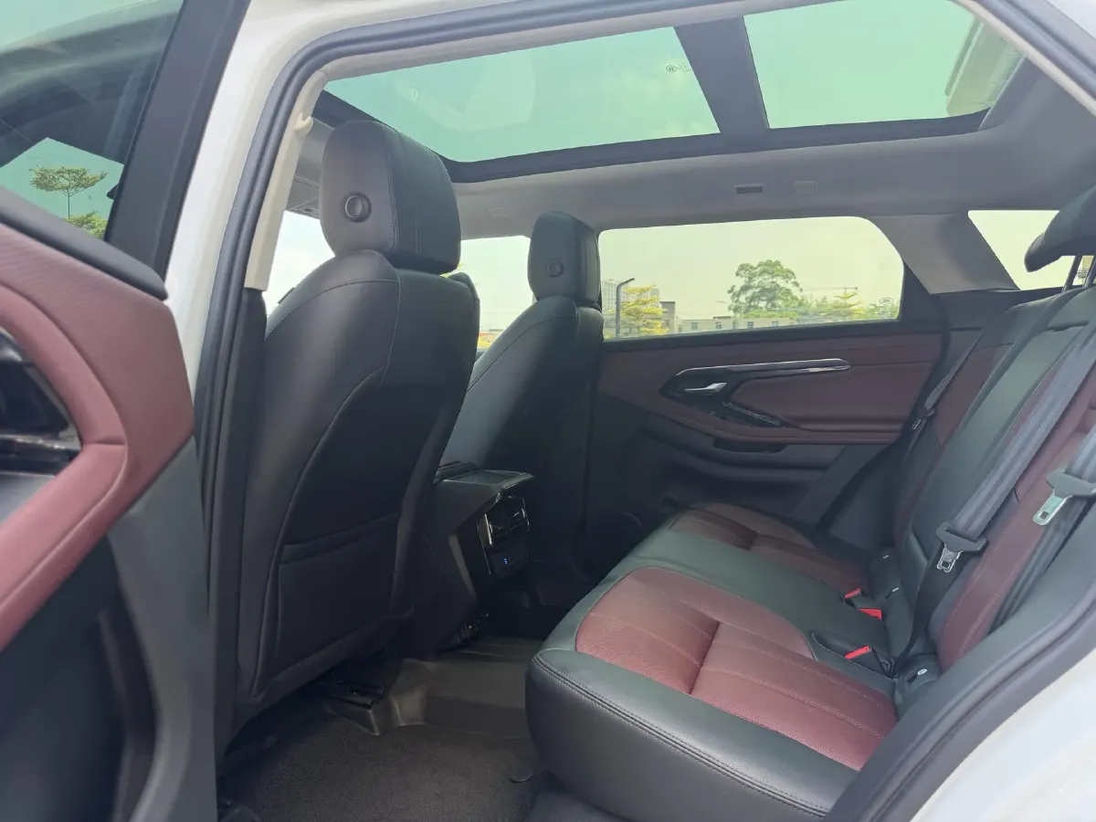 2021 Land Rover Range Rover Evoque 2.0T 249HP L4 9AT,autocango,china used car exporter,china ev exporter,chinese used car exporter,chinese used ev exporter