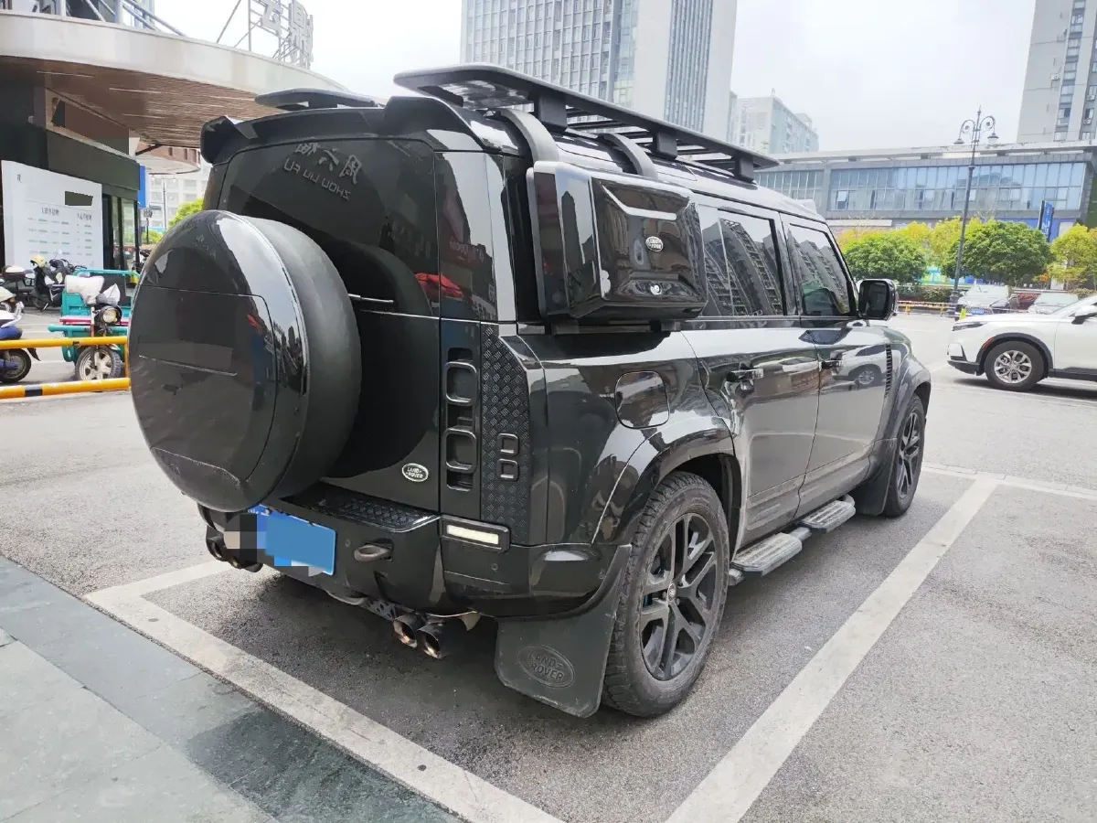 2023 Land Rover Defender 3.0T 400HP L6 8AT,autocango,china used car exporter,china ev exporter,chinese used car exporter,chinese used ev exporter