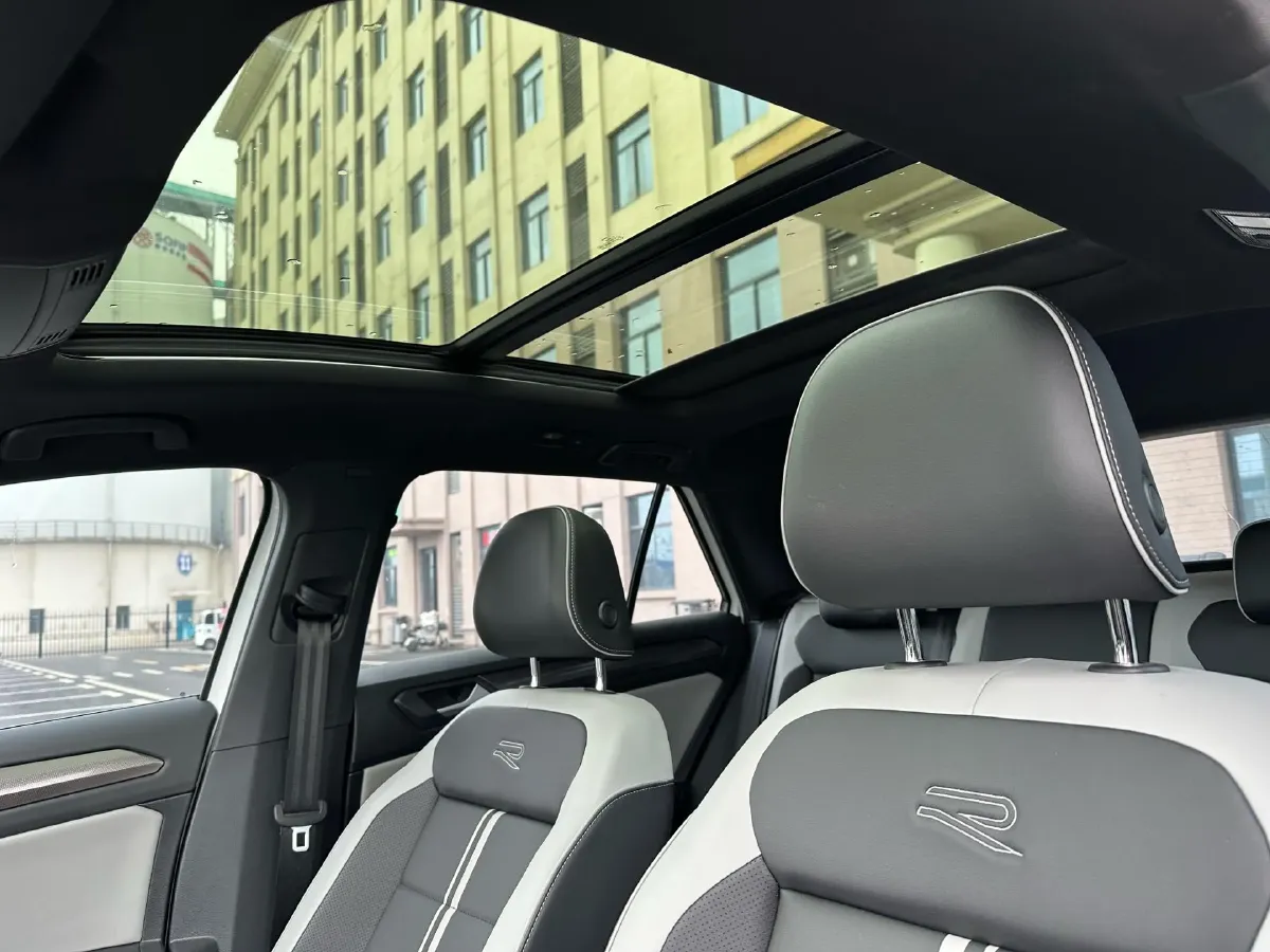 2025 Volkswagen T-Roc 1.4T 150HP L4 7DCT,autocango,china used car exporter,china ev exporter,chinese used car exporter,chinese used ev exporter