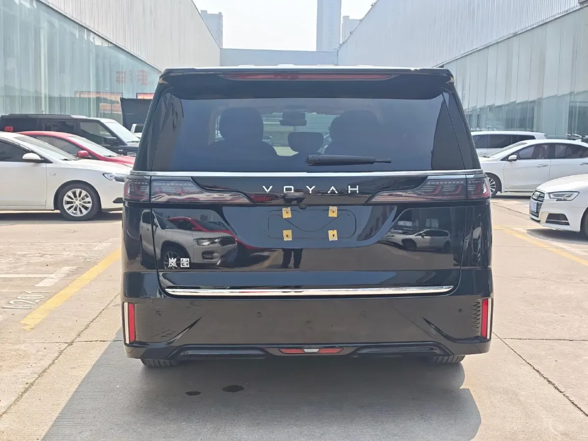 2022 Voyah Dream 1.5T 136HP L4 PHEV 25.57KWH,autocango,china used car exporter,china ev exporter,chinese used car exporter,chinese used ev exporter