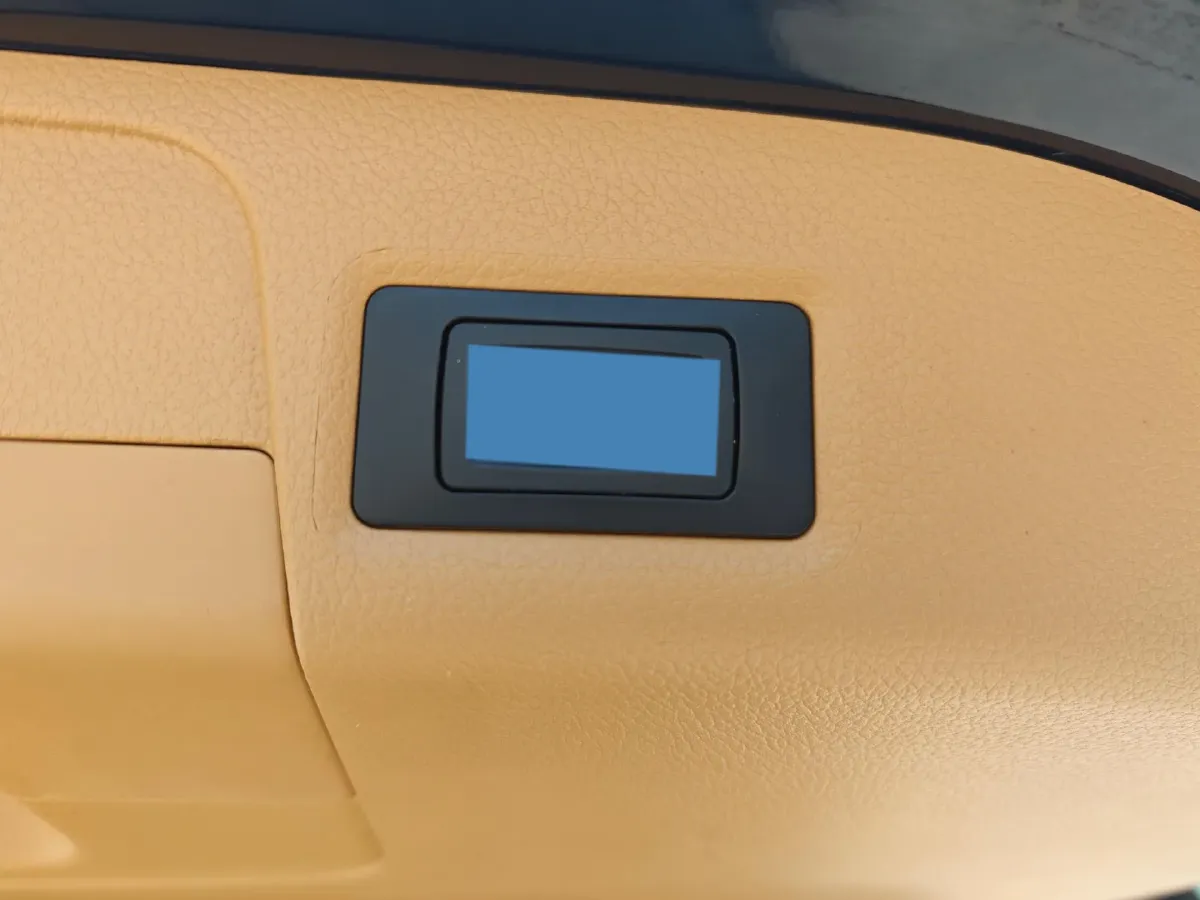 2022 Voyah Dream 1.5T 136HP L4 PHEV 25.57KWH,autocango,china used car exporter,china ev exporter,chinese used car exporter,chinese used ev exporter