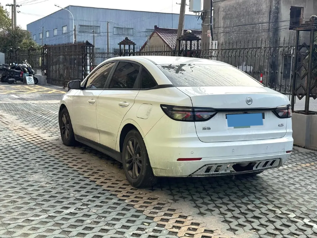 2022 Weltmeister E.5 BEV 58.589KWH,autocango,china used car exporter,china ev exporter,chinese used car exporter,chinese used ev exporter