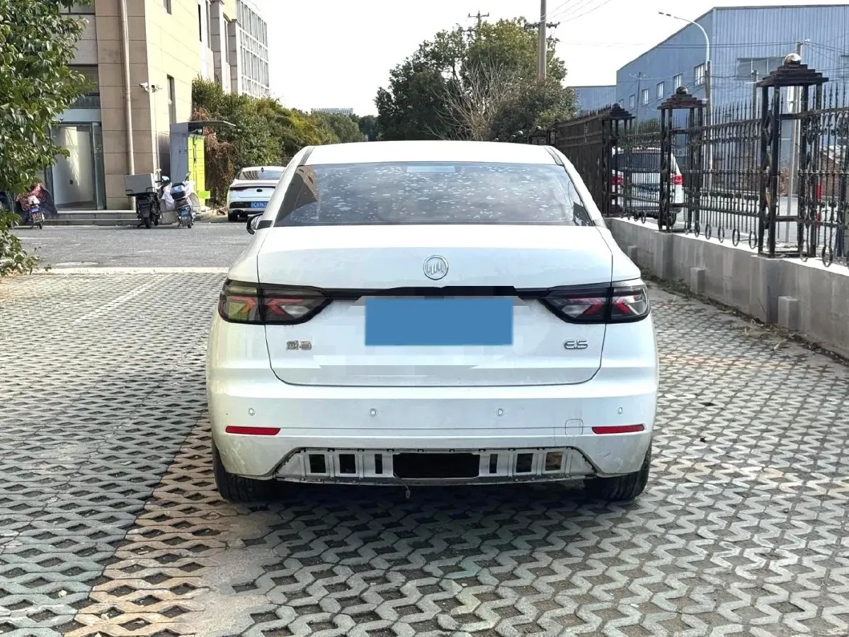 2022 Weltmeister E.5 BEV 58.589KWH,autocango,china used car exporter,china ev exporter,chinese used car exporter,chinese used ev exporter