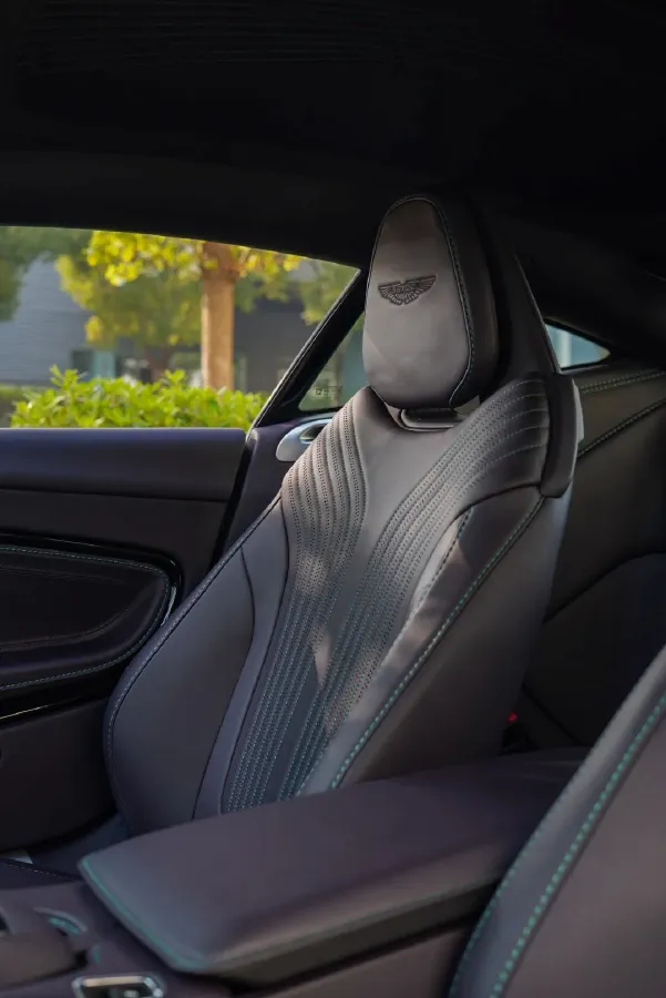 2019 Aston Martin DB11 4.0T 510HP V8 8AT,autocango,china used car exporter,china ev exporter,chinese used car exporter,chinese used ev exporter