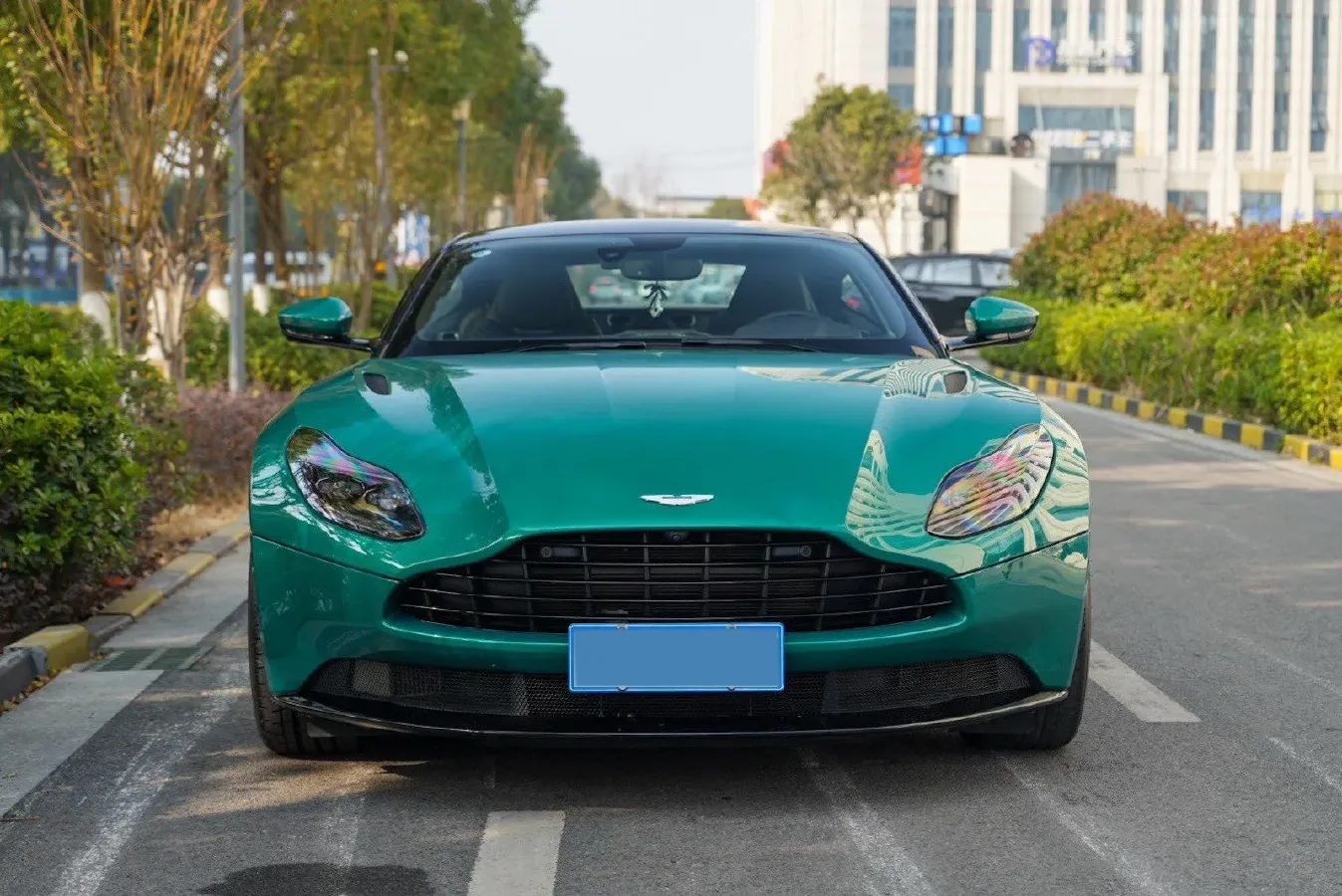 2019 Aston Martin DB11 4.0T 510HP V8 8AT,autocango,china used car exporter,china ev exporter,chinese used car exporter,chinese used ev exporter