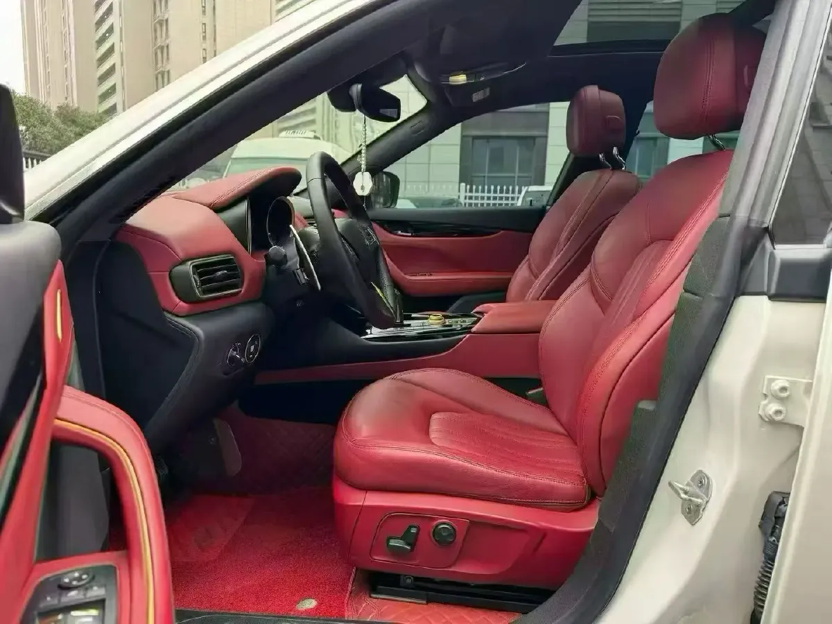 2019 Maserati Levante 3.0T 350HP V6 8AT,autocango,china used car exporter,china ev exporter,chinese used car exporter,chinese used ev exporter