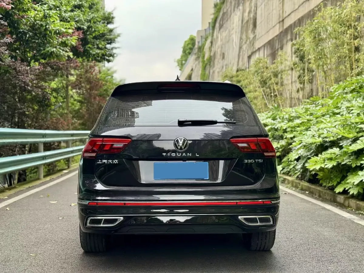 2023 Volkswagen Tiguan L 2.0T 186HP L4 7DCT,autocango,china used car exporter,china ev exporter,chinese used car exporter,chinese used ev exporter
