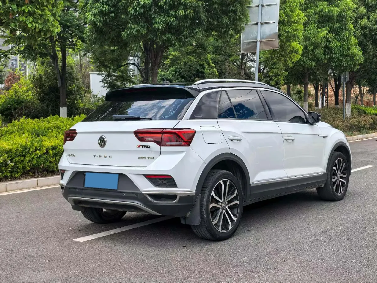2020 Volkswagen T-Roc 1.4T 150HP L4 7DCT,autocango,china used car exporter,china ev exporter,chinese used car exporter,chinese used ev exporter