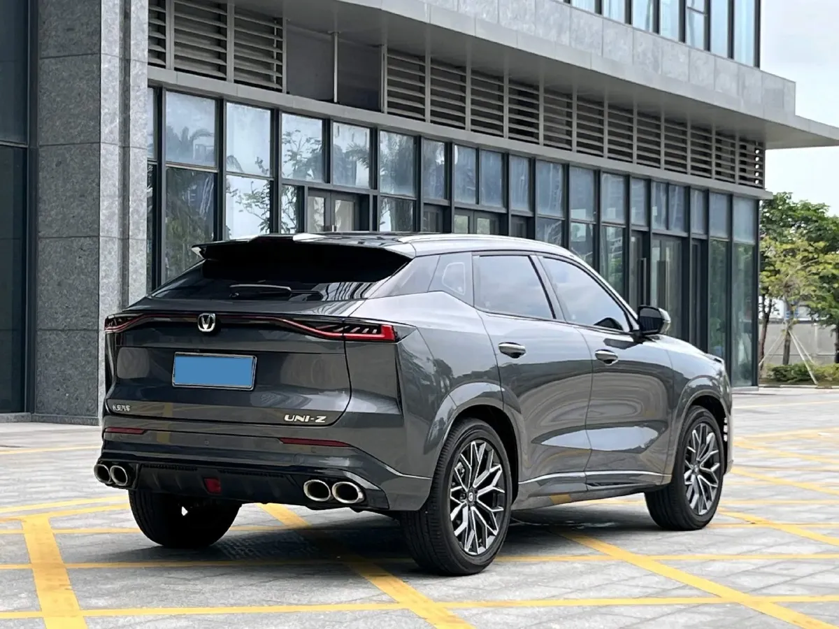 2025 ChangAn UNI-Z 1.5T 192HP L4 7DCT,autocango,china used car exporter,china ev exporter,chinese used car exporter,chinese used ev exporter