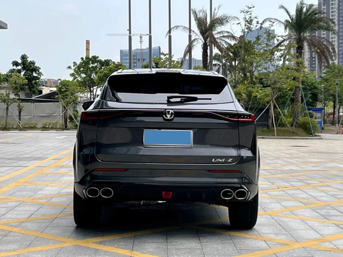 2025 ChangAn UNI-Z 1.5T 192HP L4 7DCT,autocango,china used car exporter,china ev exporter,chinese used car exporter,chinese used ev exporter