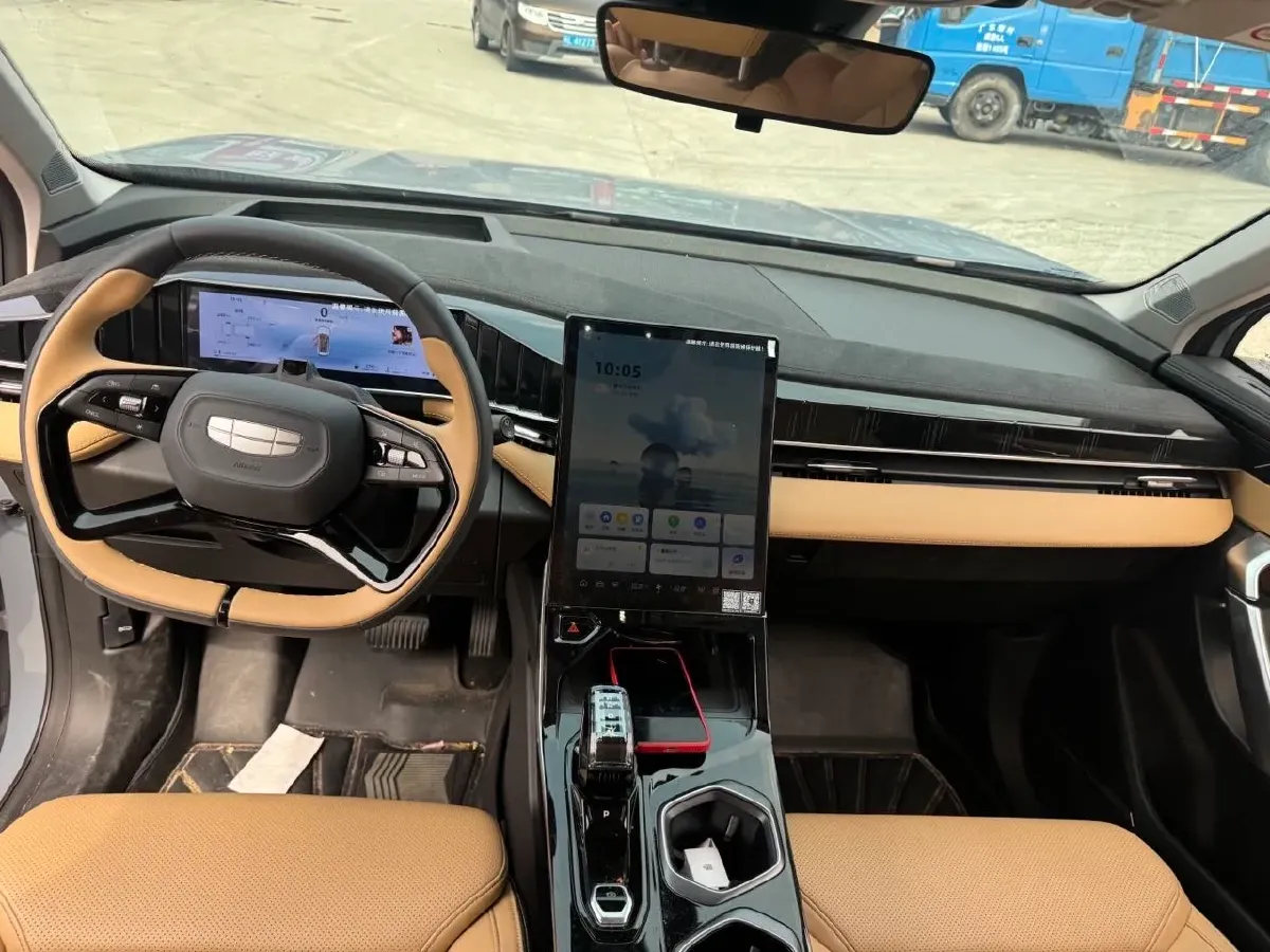 2023 Geely StarRay 2.0T 218HP L4 7DCT,autocango,china used car exporter,china ev exporter,chinese used car exporter,chinese used ev exporter