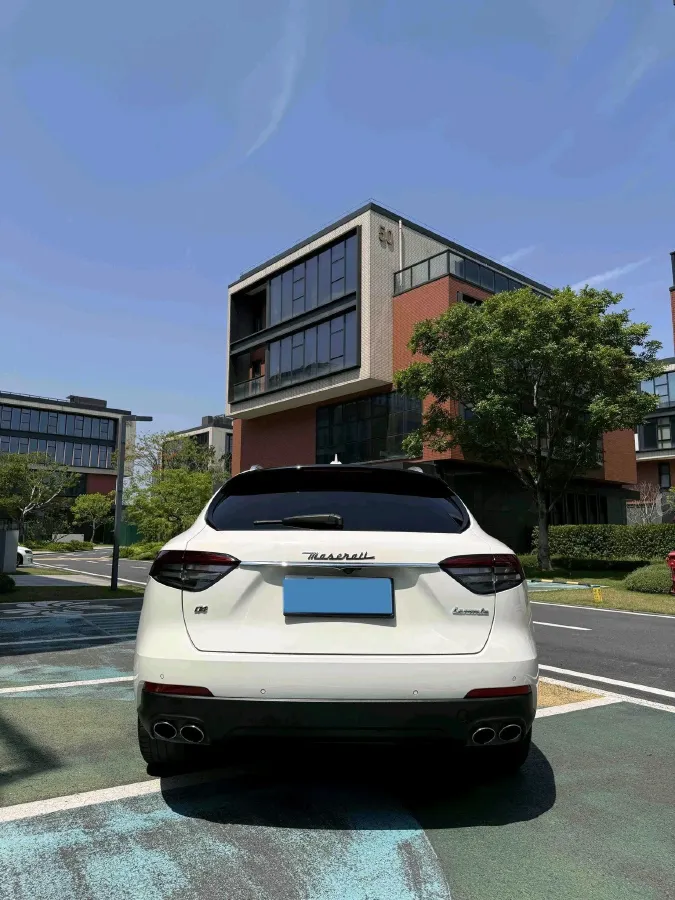 2018 Maserati Levante 3.0T 350HP V6 8AT,autocango,china used car exporter,china ev exporter,chinese used car exporter,chinese used ev exporter