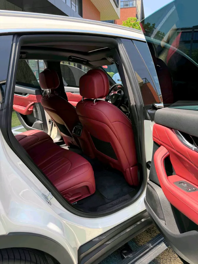 2018 Maserati Levante 3.0T 350HP V6 8AT,autocango,china used car exporter,china ev exporter,chinese used car exporter,chinese used ev exporter