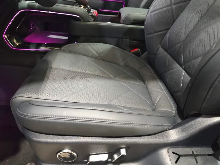 2023 FangChengBao Bao 5 1.5T 194HP L4 E-CVT PHEV 31.8KWH,autocango,china used car exporter,china ev exporter,chinese used car exporter,chinese used ev exporter