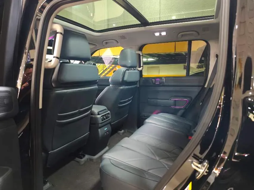 2023 FangChengBao Bao 5 1.5T 194HP L4 E-CVT PHEV 31.8KWH,autocango,china used car exporter,china ev exporter,chinese used car exporter,chinese used ev exporter