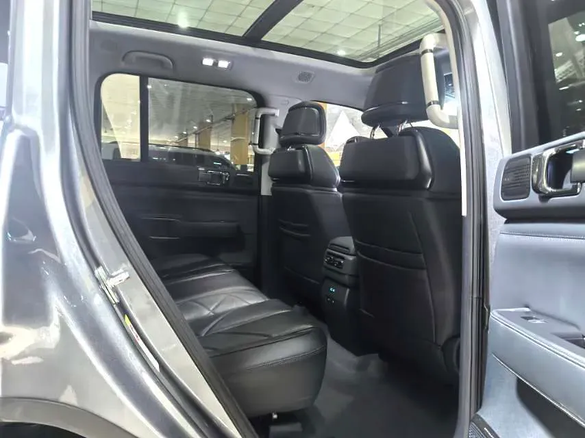 2023 FangChengBao Bao 5 1.5T 194HP L4 E-CVT PHEV 31.8KWH,autocango,china used car exporter,china ev exporter,chinese used car exporter,chinese used ev exporter