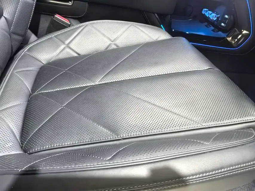 2023 FangChengBao Bao 5 1.5T 194HP L4 E-CVT PHEV 31.8KWH,autocango,china used car exporter,china ev exporter,chinese used car exporter,chinese used ev exporter