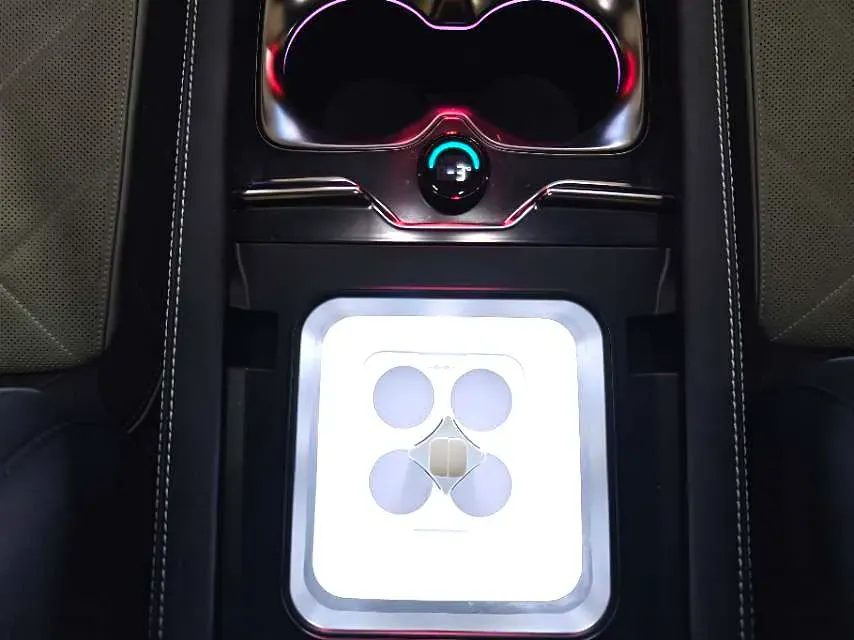 2023 FangChengBao Bao 5 1.5T 194HP L4 E-CVT PHEV 31.8KWH,autocango,china used car exporter,china ev exporter,chinese used car exporter,chinese used ev exporter