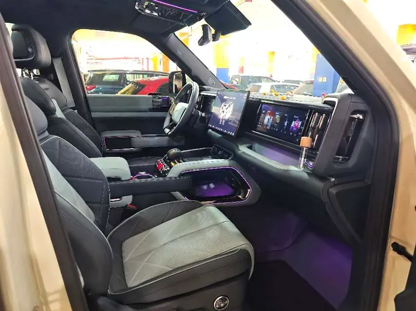 2023 FangChengBao Bao 5 1.5T 194HP L4 E-CVT PHEV 31.8KWH,autocango,china used car exporter,china ev exporter,chinese used car exporter,chinese used ev exporter