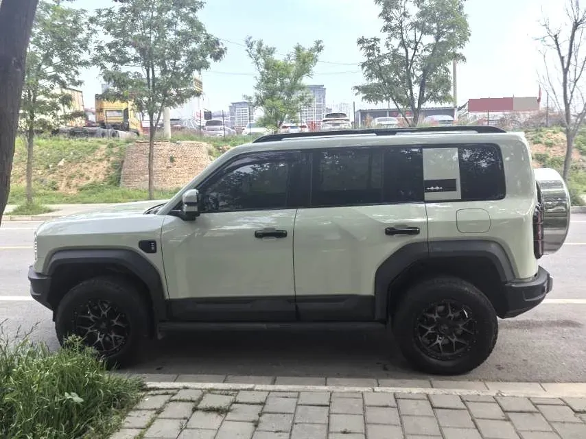 2023 FangChengBao Bao 5 1.5T 194HP L4 E-CVT PHEV 31.8KWH,autocango,china used car exporter,china ev exporter,chinese used car exporter,chinese used ev exporter