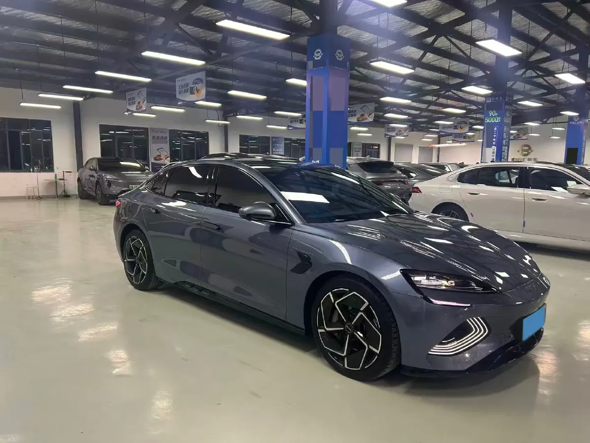 2022 AITO AITO M5 Range Extended 125HP REEV 40KWH,autocango,china used car exporter,china ev exporter,chinese used car exporter,chinese used ev exporter