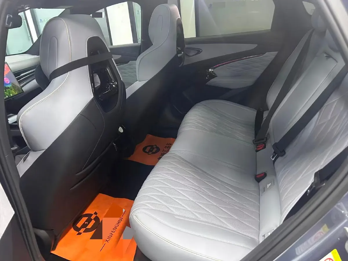 2022 AITO AITO M5 Range Extended 125HP REEV 40KWH,autocango,china used car exporter,china ev exporter,chinese used car exporter,chinese used ev exporter