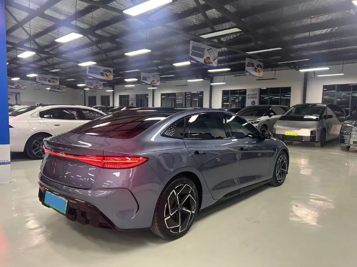 2022 AITO AITO M5 Range Extended 125HP REEV 40KWH,autocango,china used car exporter,china ev exporter,chinese used car exporter,chinese used ev exporter