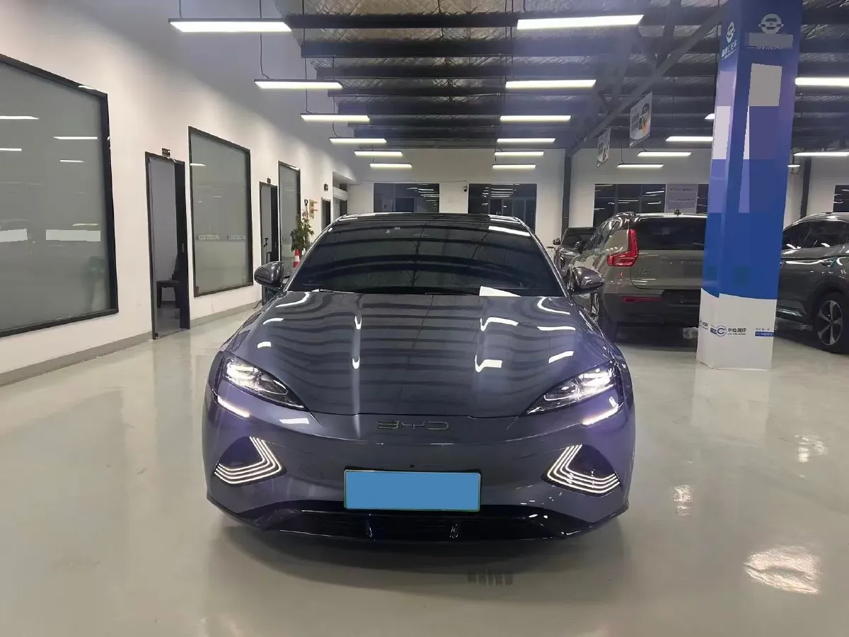 2022 AITO AITO M5 Range Extended 125HP REEV 40KWH,autocango,china used car exporter,china ev exporter,chinese used car exporter,chinese used ev exporter