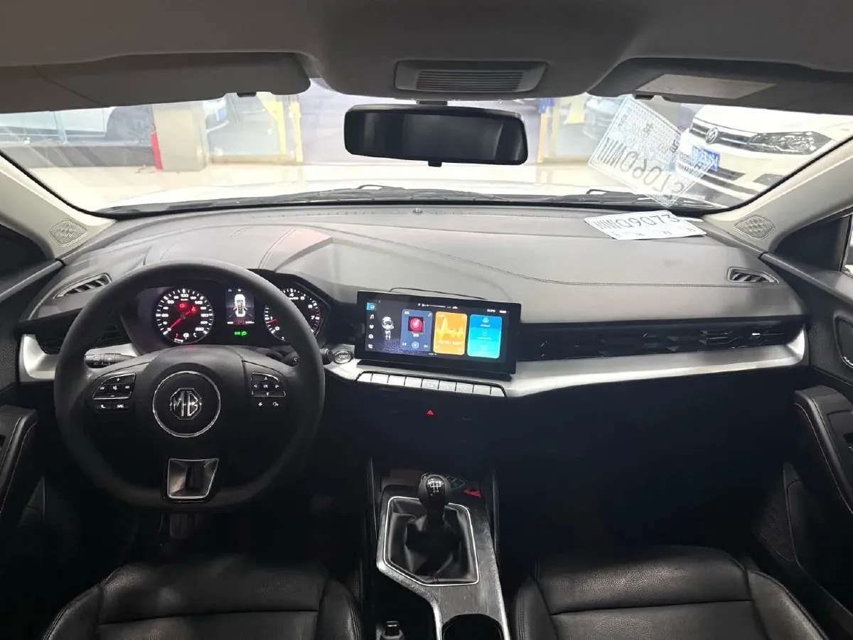 2022 MG 5 1.5L 120HP L4 5MT,autocango,china used car exporter,china ev exporter,chinese used car exporter,chinese used ev exporter