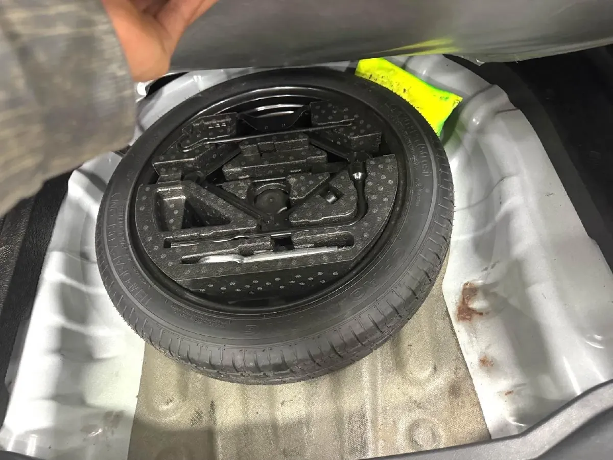 2022 MG 5 1.5L 120HP L4 5MT,autocango,china used car exporter,china ev exporter,chinese used car exporter,chinese used ev exporter