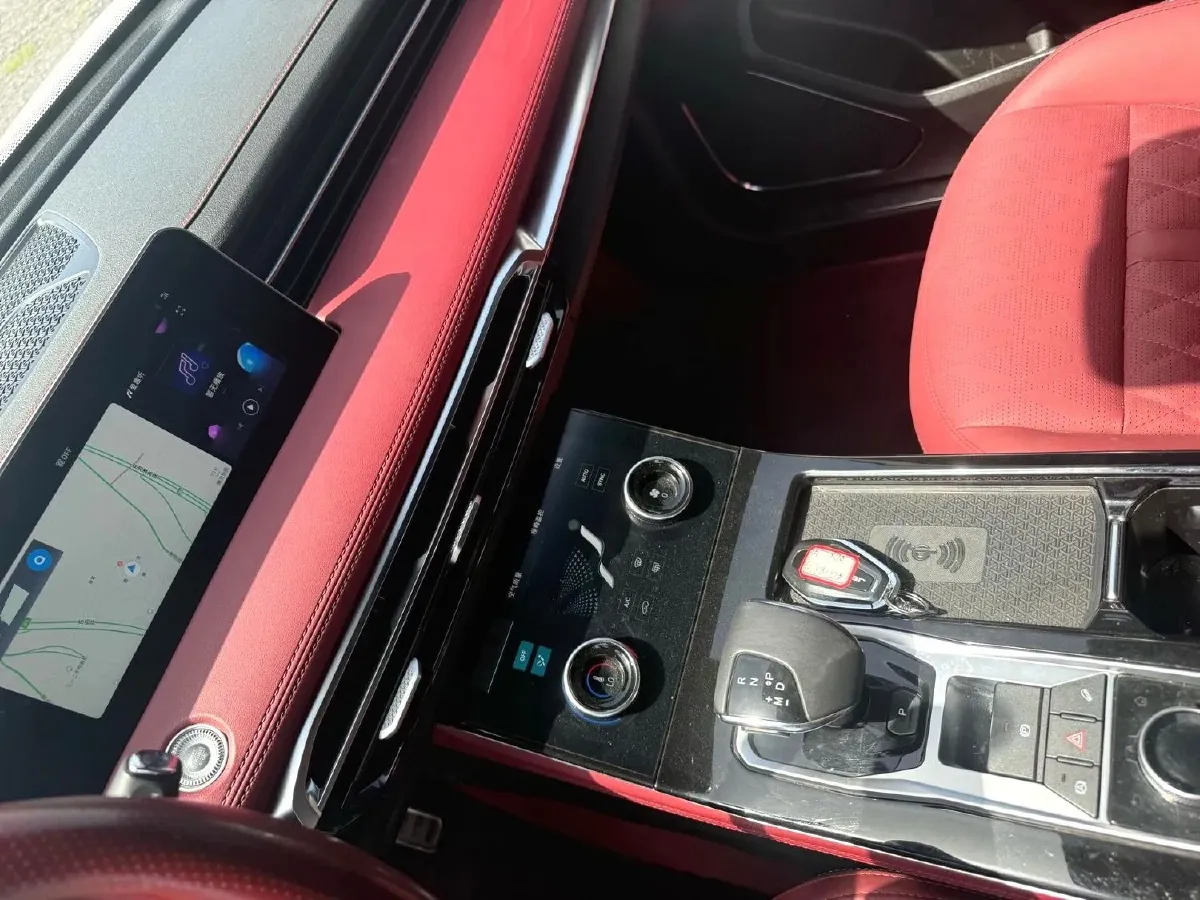 2023 Jetour X70 Plus 1.6T 197HP L4 7DCT,autocango,china used car exporter,china ev exporter,chinese used car exporter,chinese used ev exporter