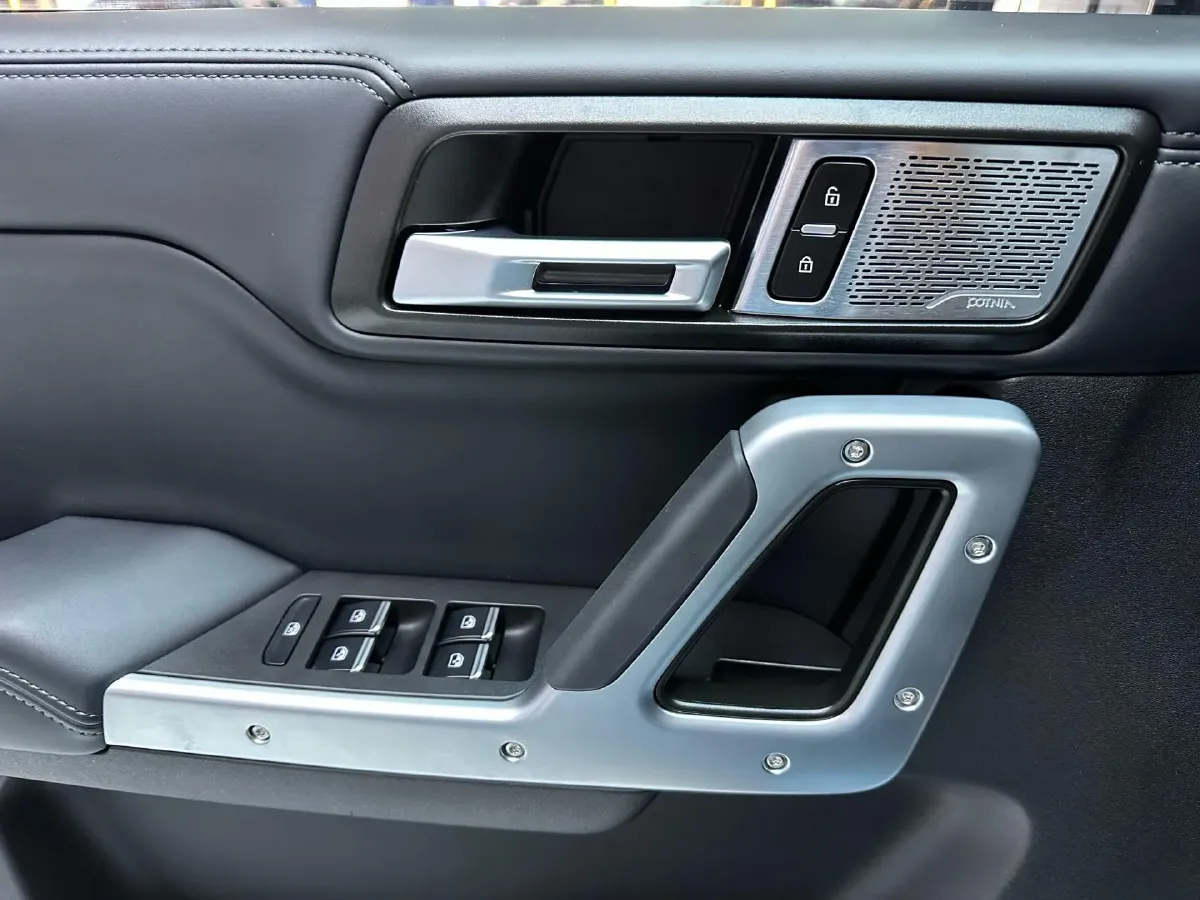 2025 212 212 T01 2.0T 252HP L4 8AT,autocango,china used car exporter,china ev exporter,chinese used car exporter,chinese used ev exporter