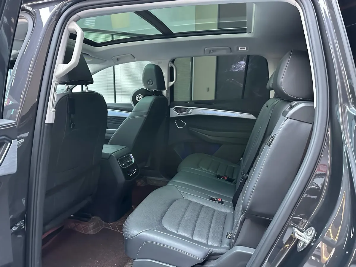 2024 Volkswagen Talagon 2.0T 220HP L4 7DCT,autocango,china used car exporter,china ev exporter,chinese used car exporter,chinese used ev exporter