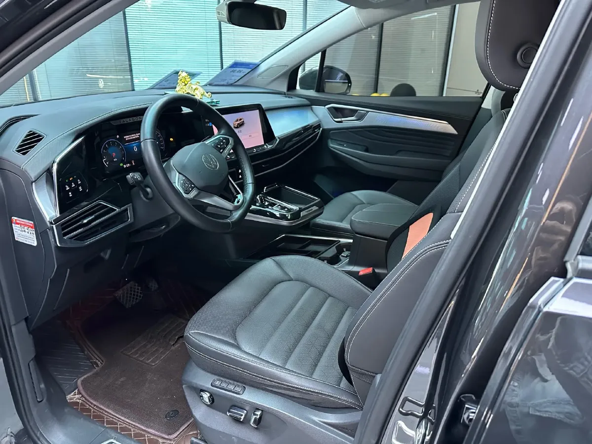 2024 Volkswagen Talagon 2.0T 220HP L4 7DCT,autocango,china used car exporter,china ev exporter,chinese used car exporter,chinese used ev exporter