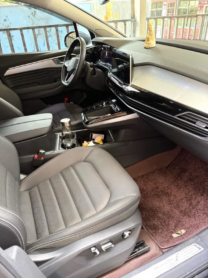 2023 Volkswagen Talagon 2.0T 220HP L4 7DCT,autocango,china used car exporter,china ev exporter,chinese used car exporter,chinese used ev exporter