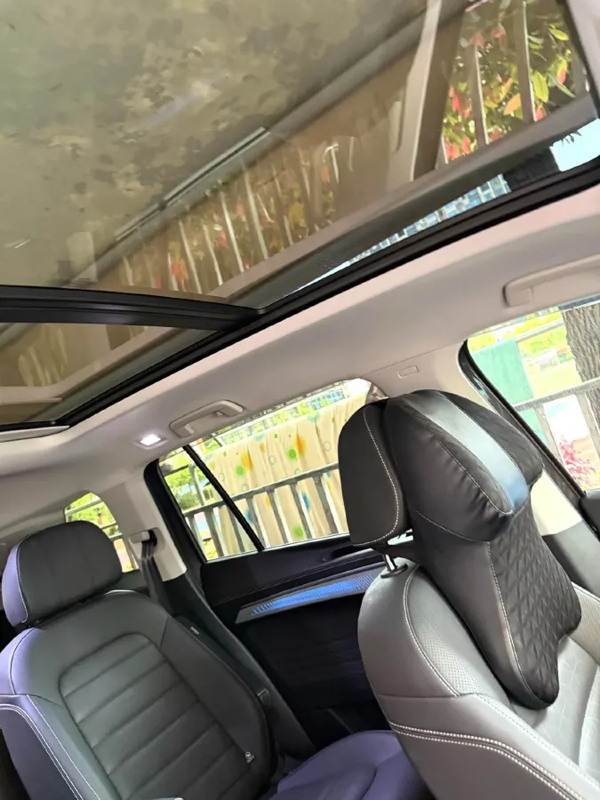 2023 Volkswagen Talagon 2.0T 220HP L4 7DCT,autocango,china used car exporter,china ev exporter,chinese used car exporter,chinese used ev exporter