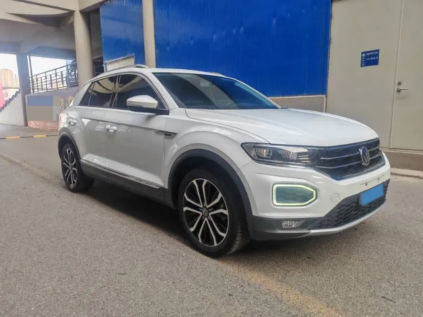 2022 Volkswagen T-Roc 1.4T 150HP L4 7DCT,autocango,china used car exporter,china ev exporter,chinese used car exporter,chinese used ev exporter