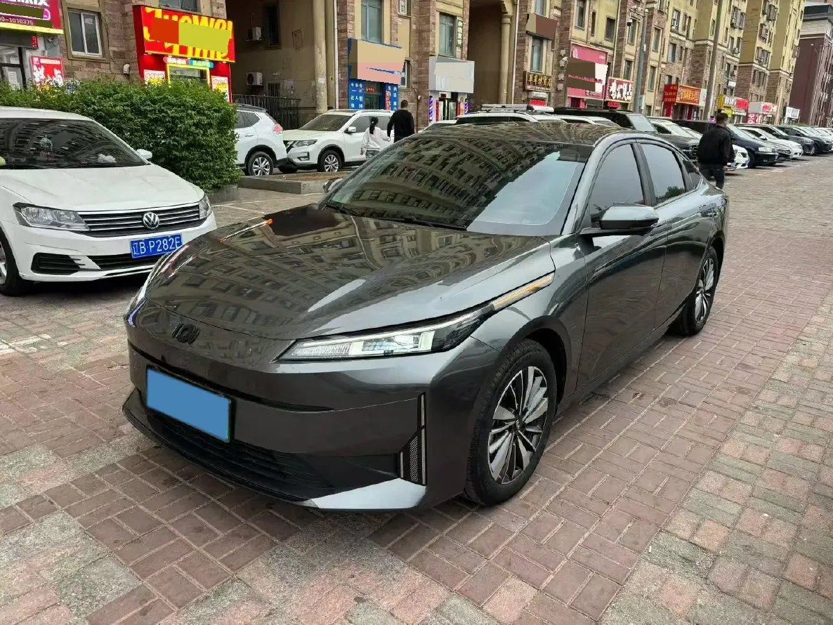 2024 ChangAn QiYuan A05 1.5L 110HP L4 E-CVT PHEV 18.99KWH,autocango,china used car exporter,china ev exporter,chinese used car exporter,chinese used ev exporter