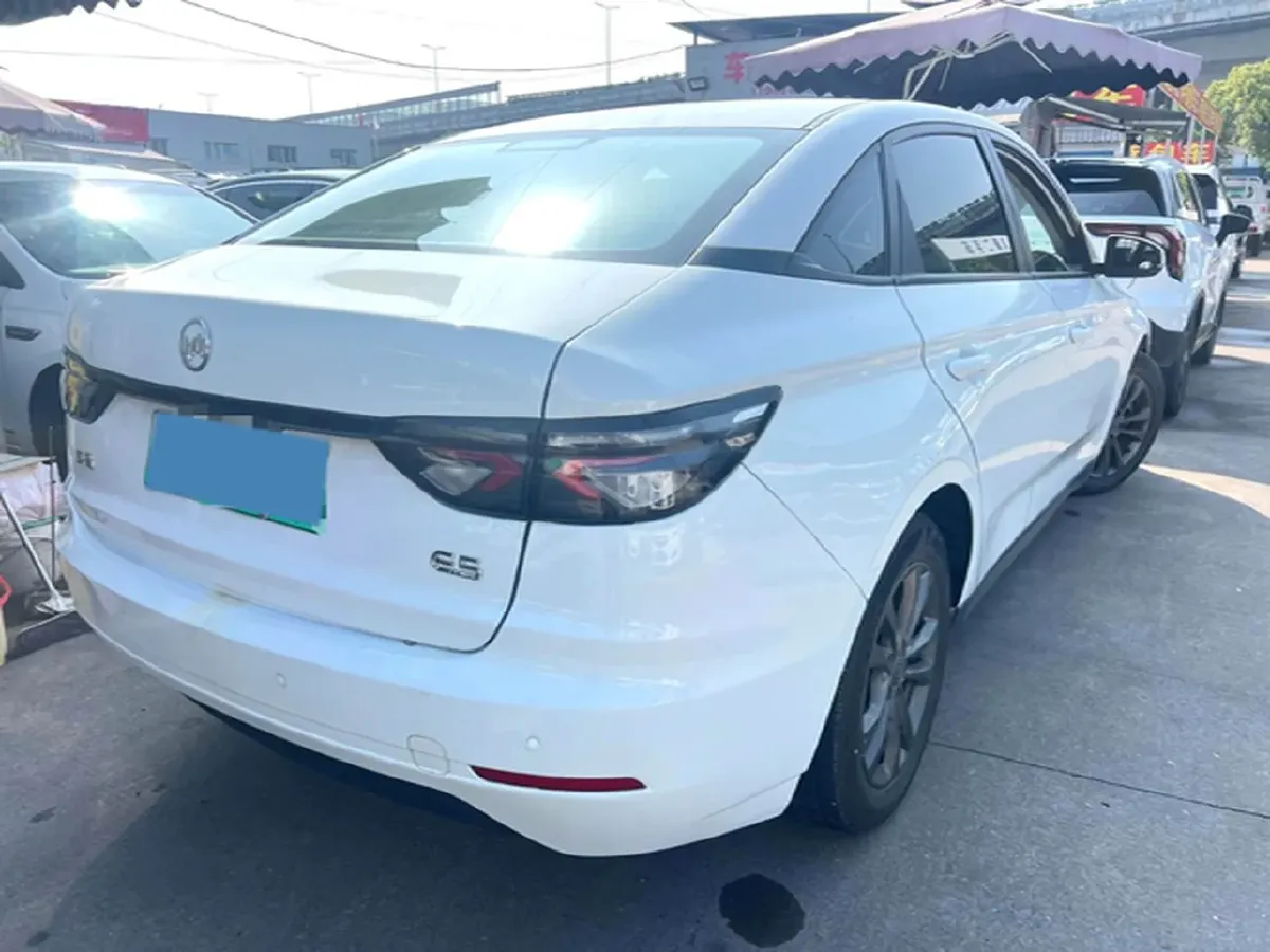 2021 Weltmeister E.5 BEV 49.92KWH,autocango,china used car exporter,china ev exporter,chinese used car exporter,chinese used ev exporter