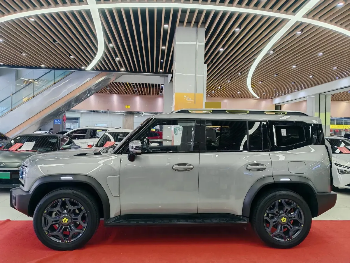 2024 Jetour ShanHai TravellerC-DM 1.5T 156HP L4 3DHT PHEV 43.24KWH,autocango,china used car exporter,china ev exporter,chinese used car exporter,chinese used ev exporter