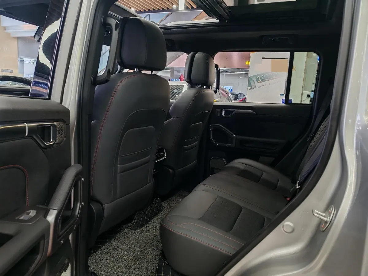 2024 Jetour ShanHai TravellerC-DM 1.5T 156HP L4 3DHT PHEV 43.24KWH,autocango,china used car exporter,china ev exporter,chinese used car exporter,chinese used ev exporter