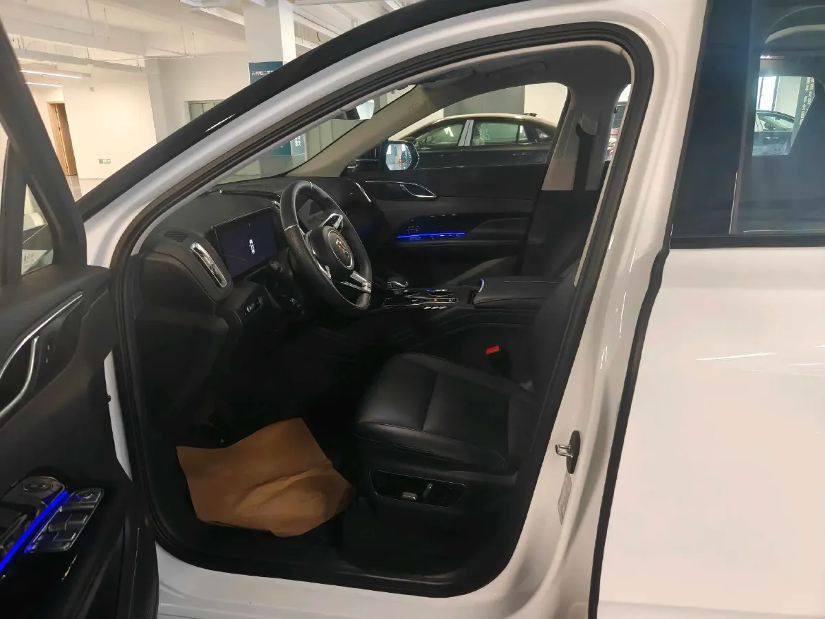 2025 HongQi HS3 1.5T 150HP L4 1DHT PHEV,autocango,china used car exporter,china ev exporter,chinese used car exporter,chinese used ev exporter