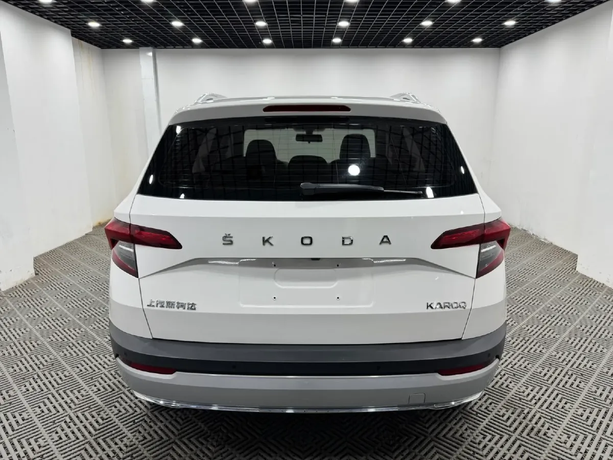 2021 Skoda Karoq 1.4T 150HP L4 7DCT,autocango,china used car exporter,china ev exporter,chinese used car exporter,chinese used ev exporter