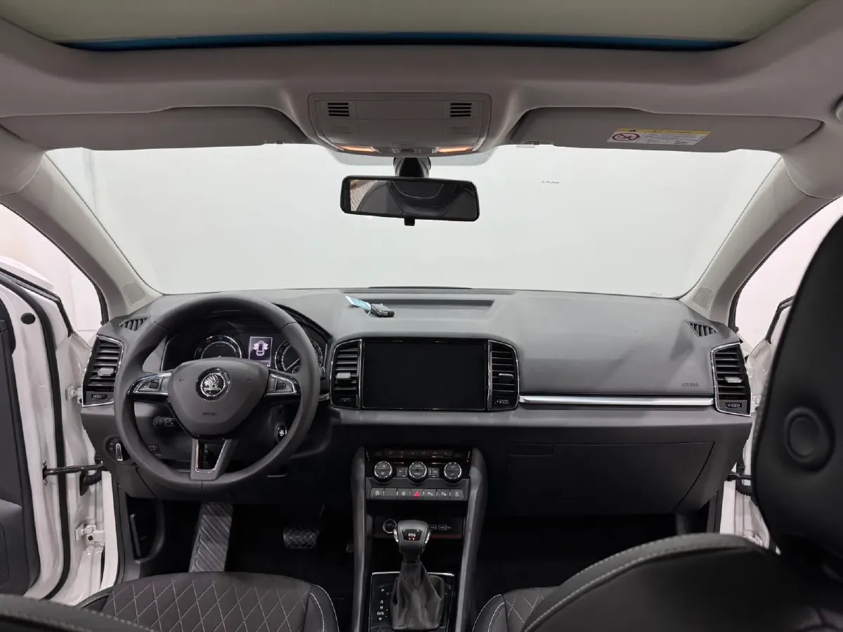 2021 Skoda Karoq 1.4T 150HP L4 7DCT,autocango,china used car exporter,china ev exporter,chinese used car exporter,chinese used ev exporter