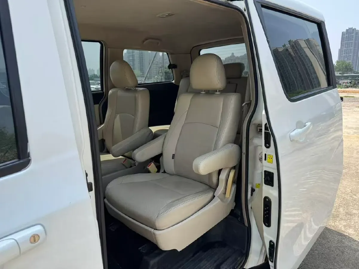 2018 HaiMa Family F5 1.6L 125HP L4 5MT,autocango,china used car exporter,china ev exporter,chinese used car exporter,chinese used ev exporter