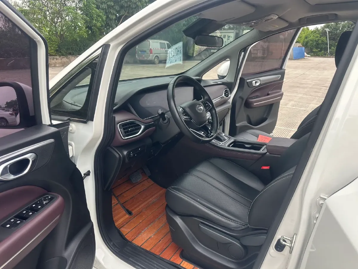 2021 GAC Trumpchi M6 1.5T 169HP L4 7DCT,autocango,china used car exporter,china ev exporter,chinese used car exporter,chinese used ev exporter