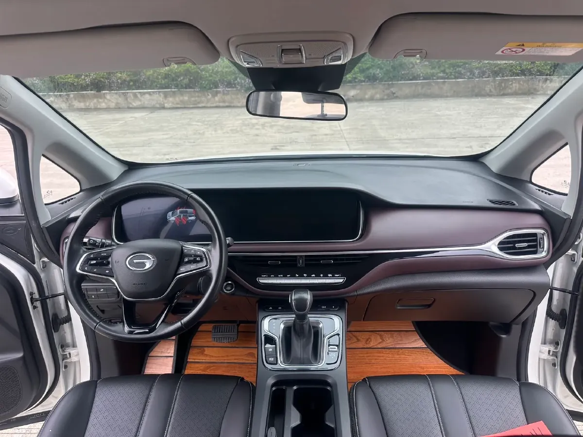 2021 GAC Trumpchi M6 1.5T 169HP L4 7DCT,autocango,china used car exporter,china ev exporter,chinese used car exporter,chinese used ev exporter